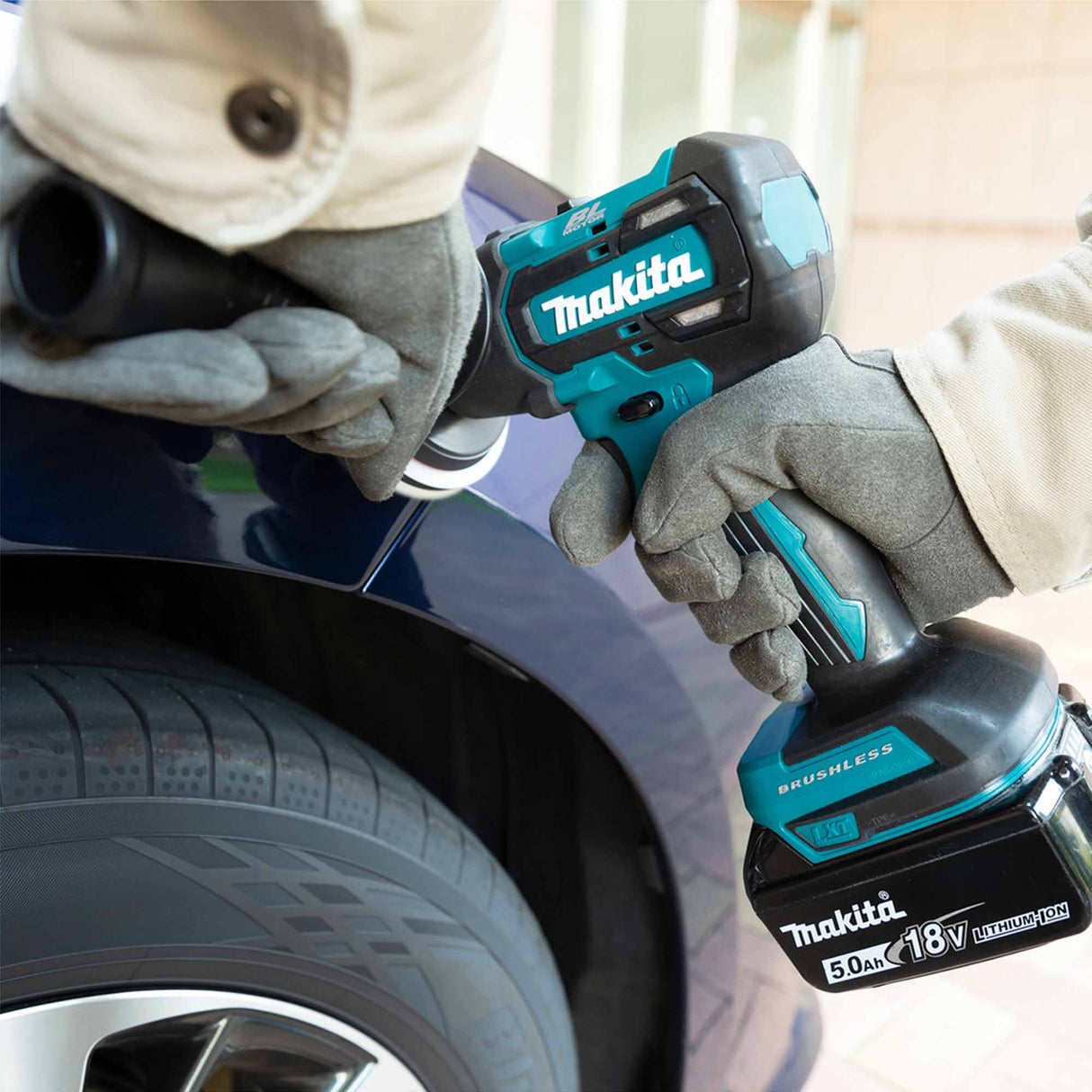 Levigatrice Makita DPV300ZJ 18V