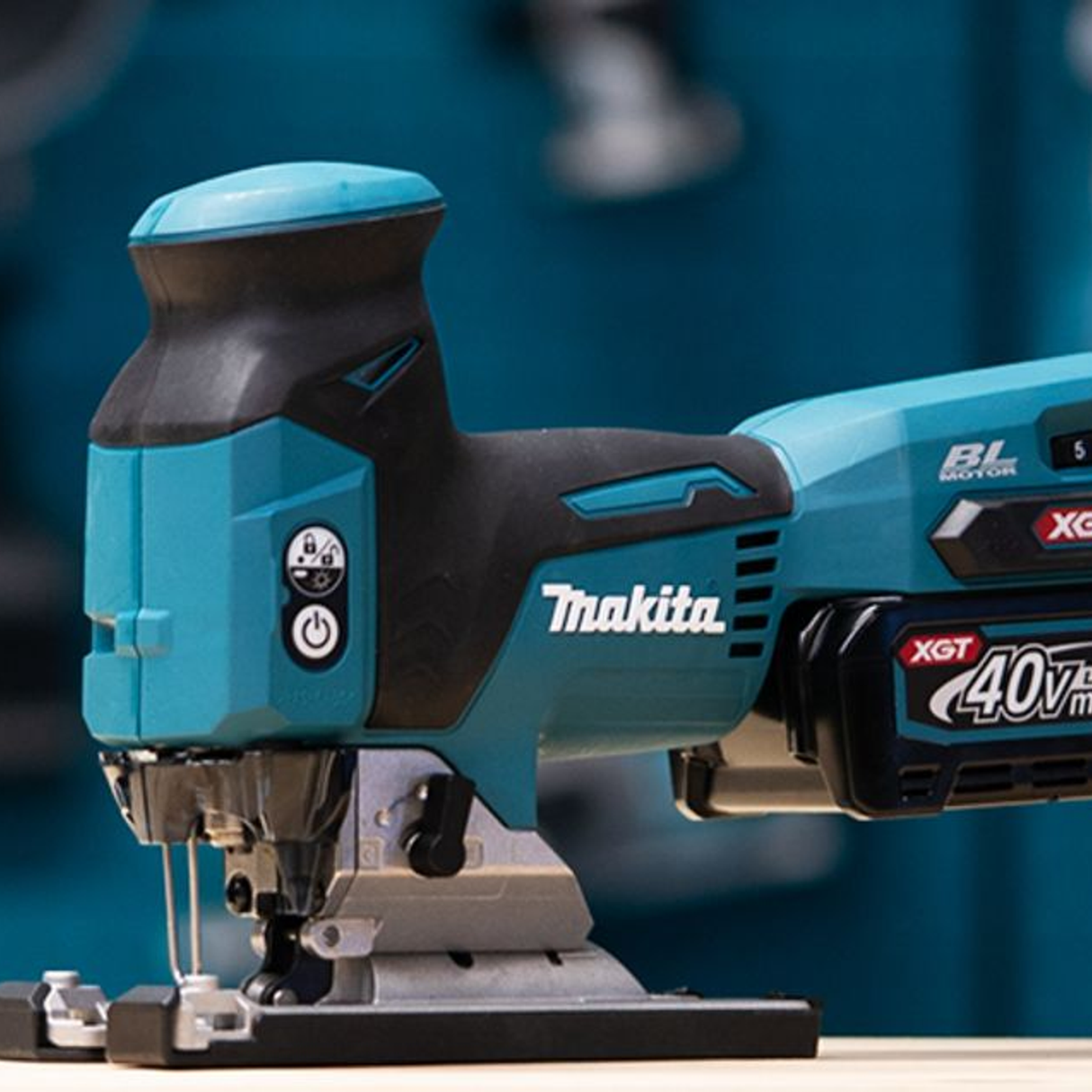 Seghetto Alternativo Makita JV001GM201 40V 4Ah