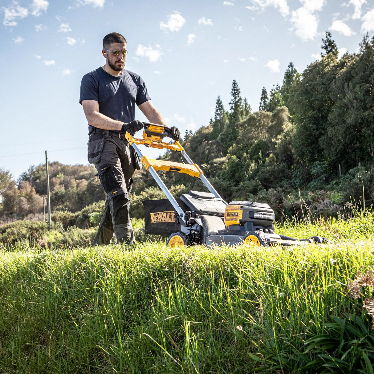 Rasaerba semovente Dewalt DCMWSP660N-XJ 54V
