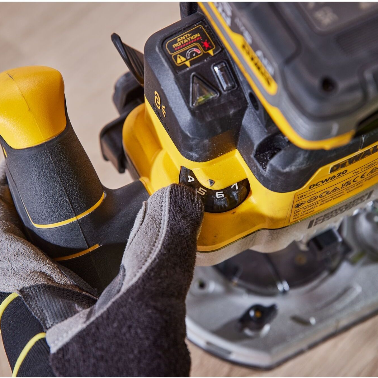 DCW620NT-XJ - Elettrofresatrice Dewalt DCW620NT-XJ 18V - Immagine 20